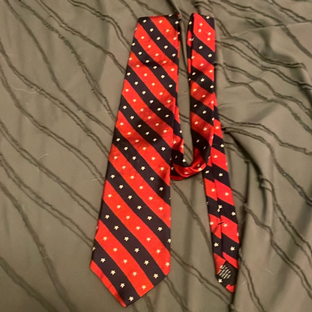 Used Pure Silk Brooks Brothers USA Made Stars & Stripes Mens Necktie Tie